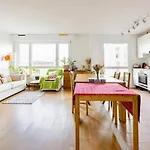 Apartmán Mobility Lease 70 M2 For 4 Parking Belleville