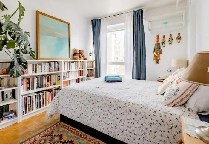 Mobility Lease 70 M2 For 4 Parking Belleville Parijs