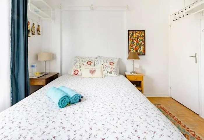 Mobility Lease 70 M2 For 4 Parking Belleville Appartement